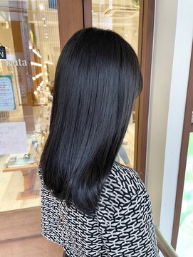 ネオリーブ クタ 町田店(Neolive kuta) サラツヤ後ろ姿になるセミロング【町田/町田駅】