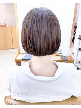 モリオ フロム ロンドン 成増店 【morio成増 芹澤】ぱっつん ミニボブ 髪質改善カラー