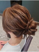 ビスポーク(BESPOKE)&nbsp;20代30代40代◎結婚式アッシュカラーこなれ大人まとめ髪シニヨン