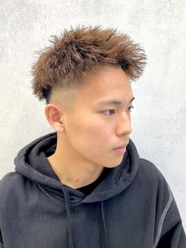 ルースト 西院店(ROOST) ツイストパーマ/フェードショート/ブラウンカラー