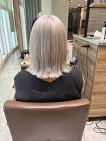 ブランシェ JR勝川駅前店 ホワイトベージュ