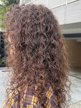 ナループロアオハナ(Nalu pu loa ohana) ハードパーマ/ロングパーマ/スパイラルパーマ/ヒッピーパーマ