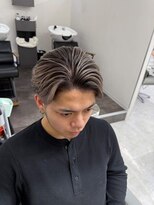 ワンズクロエ 原宿店(ONE's Chloe)&nbsp;刈り上げセンターパートリバースセンターパートニュアンスパーマ