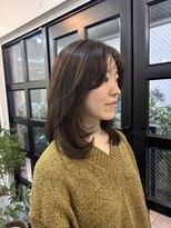 キチ(kichi.) 透明感ベージュのレイヤーミディアムスタイル