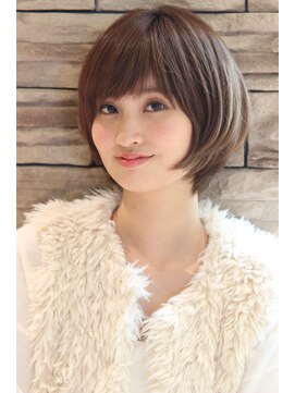 レウナ 外苑前(Reuna) 大人女子丸みが綺麗なひし形ボブ