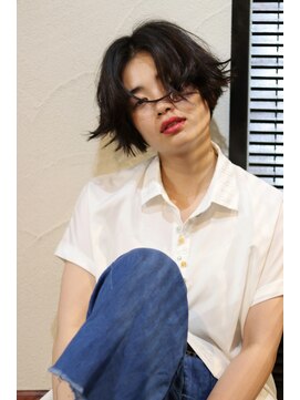 グーフォ(gufo) 外ハネショート×抜け感