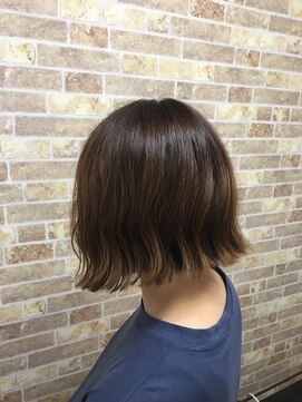 サプール(Sapeur) #切りっぱなしボブ  #外ハネパーマ