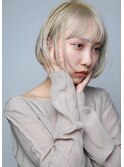 bob［ワンレングス・切りっぱなし・ホワイトブロンド2］