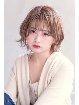 テイラー(Taylor) Taylor☆大宮　大人ショート×ミルクティーベージュ