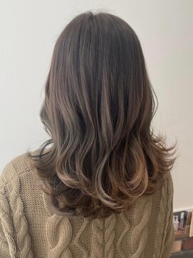 ネオリーブシェリエ 浅草店(Neolive cherie) グレージュ　美髪　イメチェン