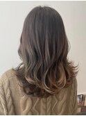グレージュ 美髪 イメチェン