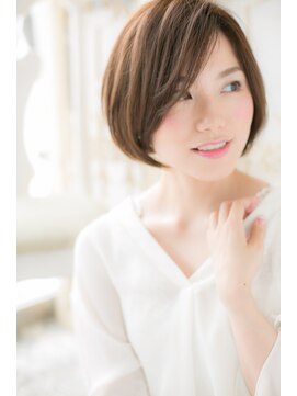 モッズヘア 福岡天神店 “mod‘s天神”…ひし形前下がりショートボブ