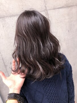 イース バイ アンブルリュクス 北千住(Ease by amble luxe) ダークカラー