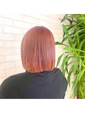 ビス フルール 日暮里店(Vis fleur) サーモンピンク/ピンクカラー/切りっぱなしボブ