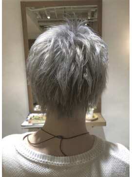 イッツ ロリジン(IT's L'origine) ホワイトシルバー