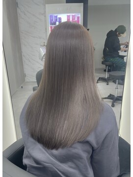 アルドーレ(Ardore) 小山田繭/ブリーチなしカラー/透明感グレージュ