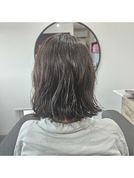 えぬ. 外ハネパーマ