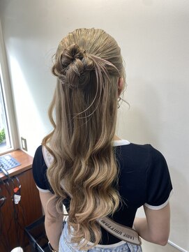 クレア(Crea) ダウンスタイル 結婚式お呼ばれ ハーフアップアレンジ