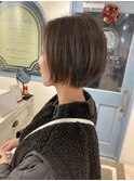 伸ばし中の前下がりショート骨格補正小顔カット赤羽美容室