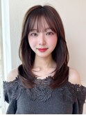 ばつっと重めシースルーバングハイレイヤーで軽やかスタイル