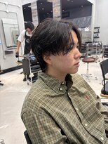 ネオン(NEON)&nbsp;センターパート×シャドウパーマ