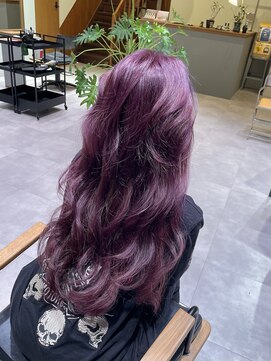 レイヤーカット&パープルヘア