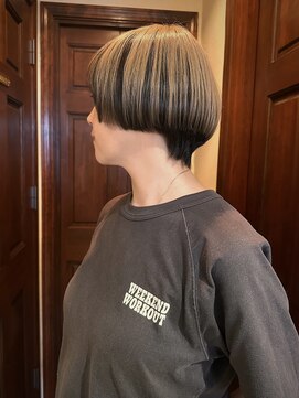 フランジェッタヘアー(Frangetta hair) マッシュボブ×アンブレラカラー♪担当川合