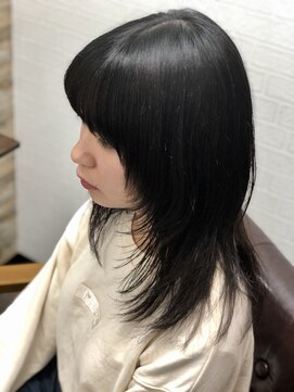 アトリエナガノ(atelier nagano) ニュアンスカラー/センターパート/ツヤ髪スタイル/ブルージュ