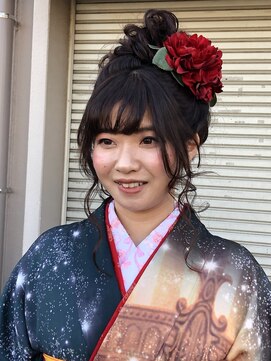 ミーテ ルーチェ(MITE LUCE) ルーズなお団子ヘアー