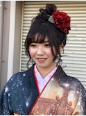 ルーズなお団子ヘアー