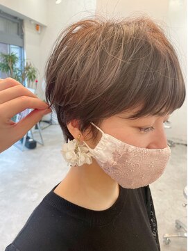 ロミー 本厚木(ROMMY.) 耳だしベージュカラーショート/似合わせ/ロミー本厚木