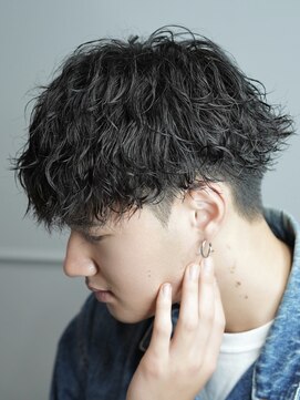 アビールブレ 新潟万代(ABEY LEVRAI) 新潟メンズパーマ　波巻きスパイラル　刈り上げマッシュ