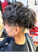 20代30代メンズフェザーマッシュ束感ツーブロック刈り上げ