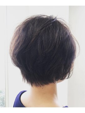 トゥッカ(tukka) ショートパーマスタイル