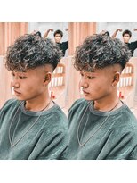 ルースト 渋谷店(ROOST)&nbsp;スペインカール/スキンフェード/ハイライト