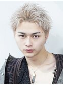 ホワイトブロンドスパイキーショート