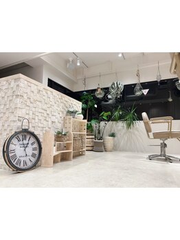 【女性スタイリスト1人の完全マンツーマンサロン】周りを気にせず、心から安らげるサロンTimeを♪