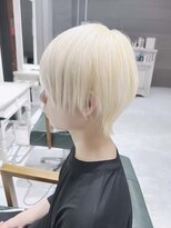 デイズ(days)&nbsp;ホワイトブロンド　ウルフカット