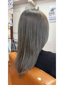 美容室 夢追い人 シルバーカラー