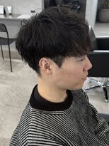 リオールバイニアウ(RE:ALL by Niau) MEN’S HAIR/波巻きツイストスパイラル/リバースセンターパート