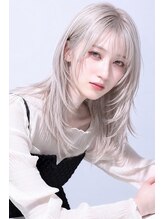 ボックスミコ(Box mico.)&nbsp;ホワイトベージュのウルフレイヤーで大人可愛いデザイン