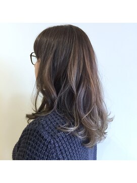 ソイルアヴェダ(Soil AVEDA) ゆる巻きグレージュスタイル【沼津/沼津駅】