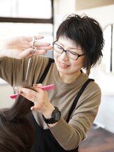 ヘアーコウボウ西口店 東 美幸