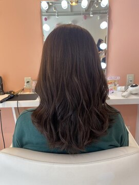 スペックホルダーミミ(Spec Holder mimi) 20代　30代　ビターショコラ　鎖骨ミディアム　髪質改善