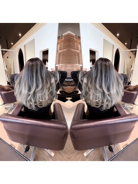 ロロ(LoLo.) ホワイト系バレイヤージュ