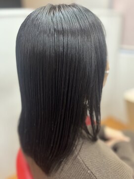 バンファミリージーナヘアー(Vanfamily gina hair) ストレート