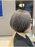 筋感たっぷりの脱白髪染めハイライト