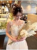 ブライダルヘアメイク　ふわふわアップヘア