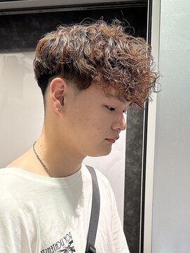 ゼスト リル 新宿(ZEST lill) スペインカール プードルパーマ メンズショート ショート 新宿
