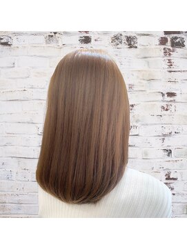 ニキータ(NIKITA) 【艶カラーで後ろ美人♪】艶サラストレートヘア